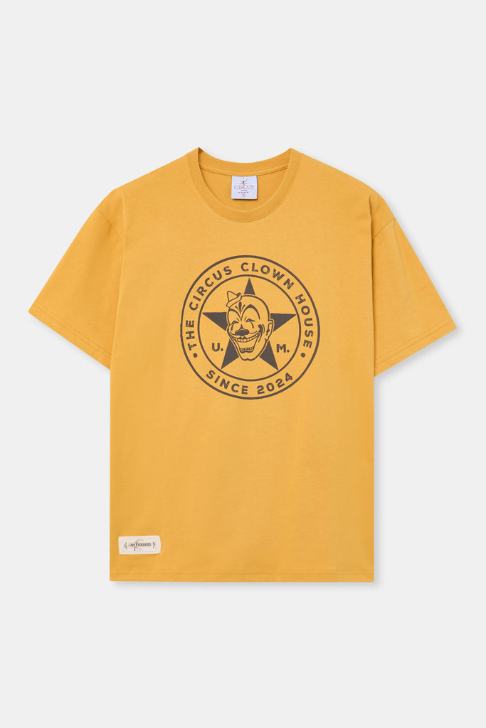 Camiseta Clown star mostaza de algodón orgánico unisex - frontal sin modelo