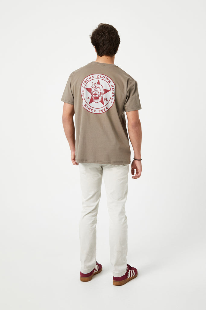 Camiseta Clown star top de algodón orgánico unisex - espalda en modelo