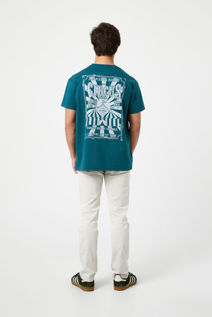 Camiseta Show pagoda de algodón orgánico unisex - espalda en modelo