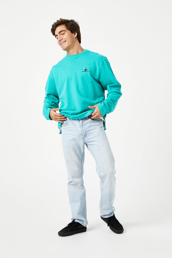 Sudadera The Circus&co turquesa oversize unisex de algodón - frontal en modelo The Circus Clothing